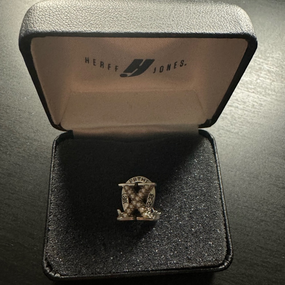 Chi Omega Crown Pearl Badge